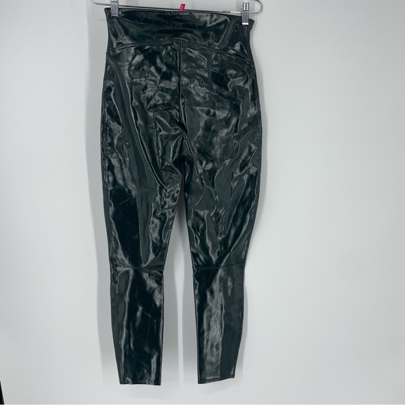 Spanx Faux Patent Leather Liquid latex Gloss Leggings in Deep Green - Picture 6 of 7